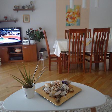 M. De Dominisa 5 Apartment Rab Town Ngoại thất bức ảnh