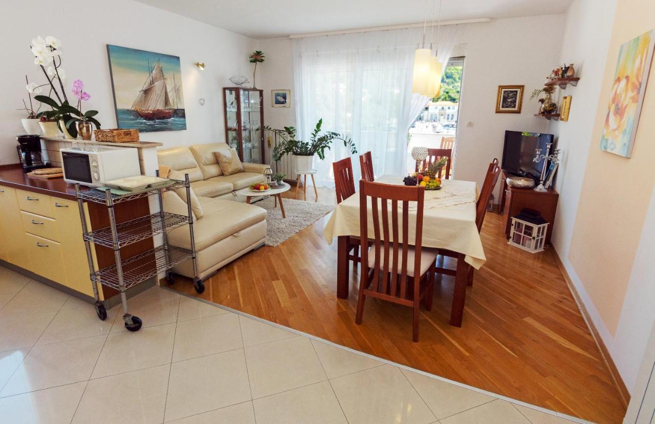 M. De Dominisa 5 Apartment Rab Town Ngoại thất bức ảnh