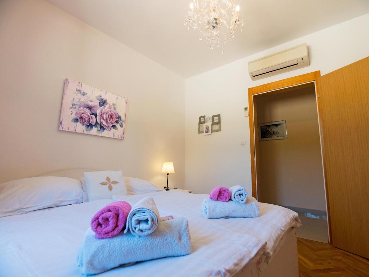 M. De Dominisa 5 Apartment Rab Town Ngoại thất bức ảnh